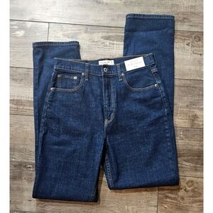 ABERCROMBIE Dark Wash Ultra High Rise Straight Leg Jeans Size 8L
